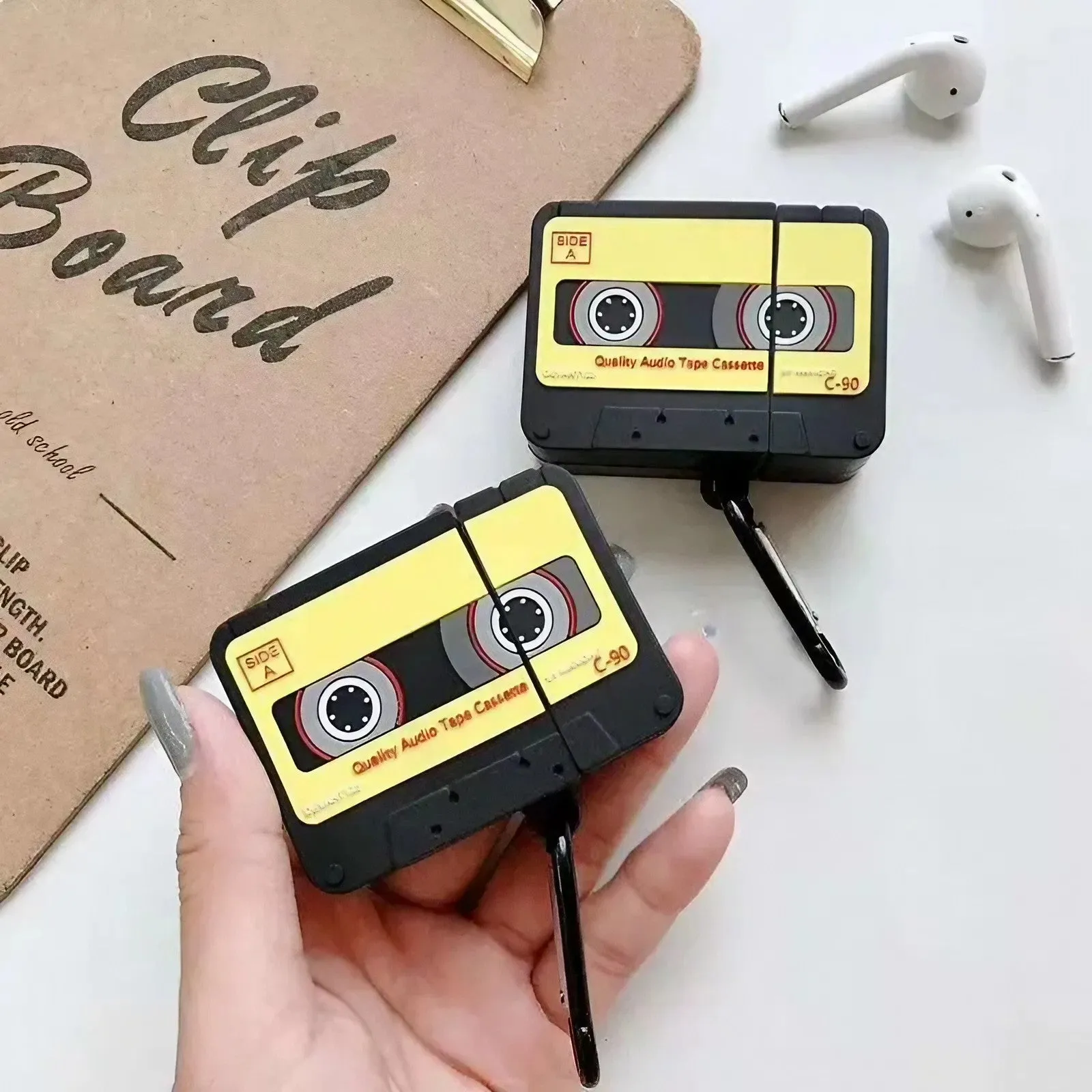 AirPods 4 Retro Radio AirPods Cassette Tape Earphone Protective Case