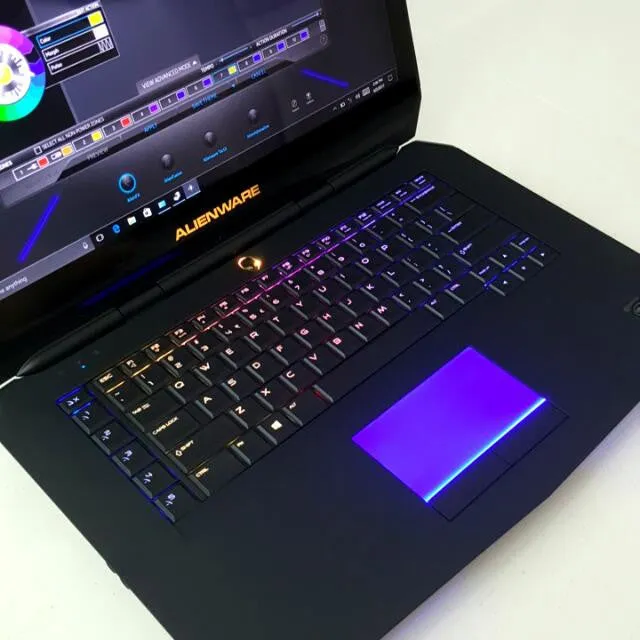 Alienware 15, i7-4710HQ, GTX 970M, 500GB SSD, 15.6-UHD Touch Screen